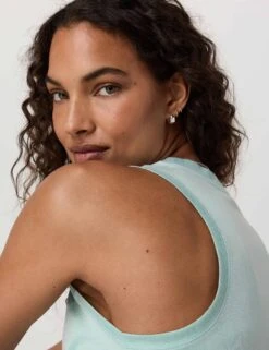 Vuori Energy Top - Spearmint Heather 13 Vuori Energy Top - Spearmint Heather -The Sports Edit vuori energy top spearmint heather vw123smh 7