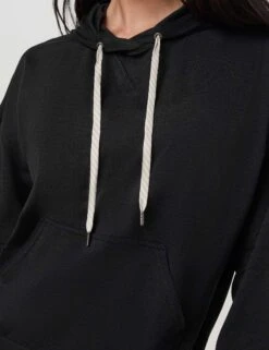 Vuori Halo Modern Pullover Hoodie - Black Heather -The Sports Edit vuori halo modern pullover hoodie black heather vw2041hbk 7