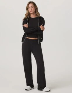 Vuori Halo Modern Straight Leg Pant - Solid Black -The Sports Edit vuori halo modern straight leg pant solid black vw4313sbk 3