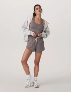 Vuori Halo Performance Crop 2.0 - Huckleberry Heather 12 Vuori Halo Performance Crop 2.0 - Huckleberry Heather -The Sports Edit vuori halo performance crop tank 2 0 huckleberry heather vw1172hhb 3