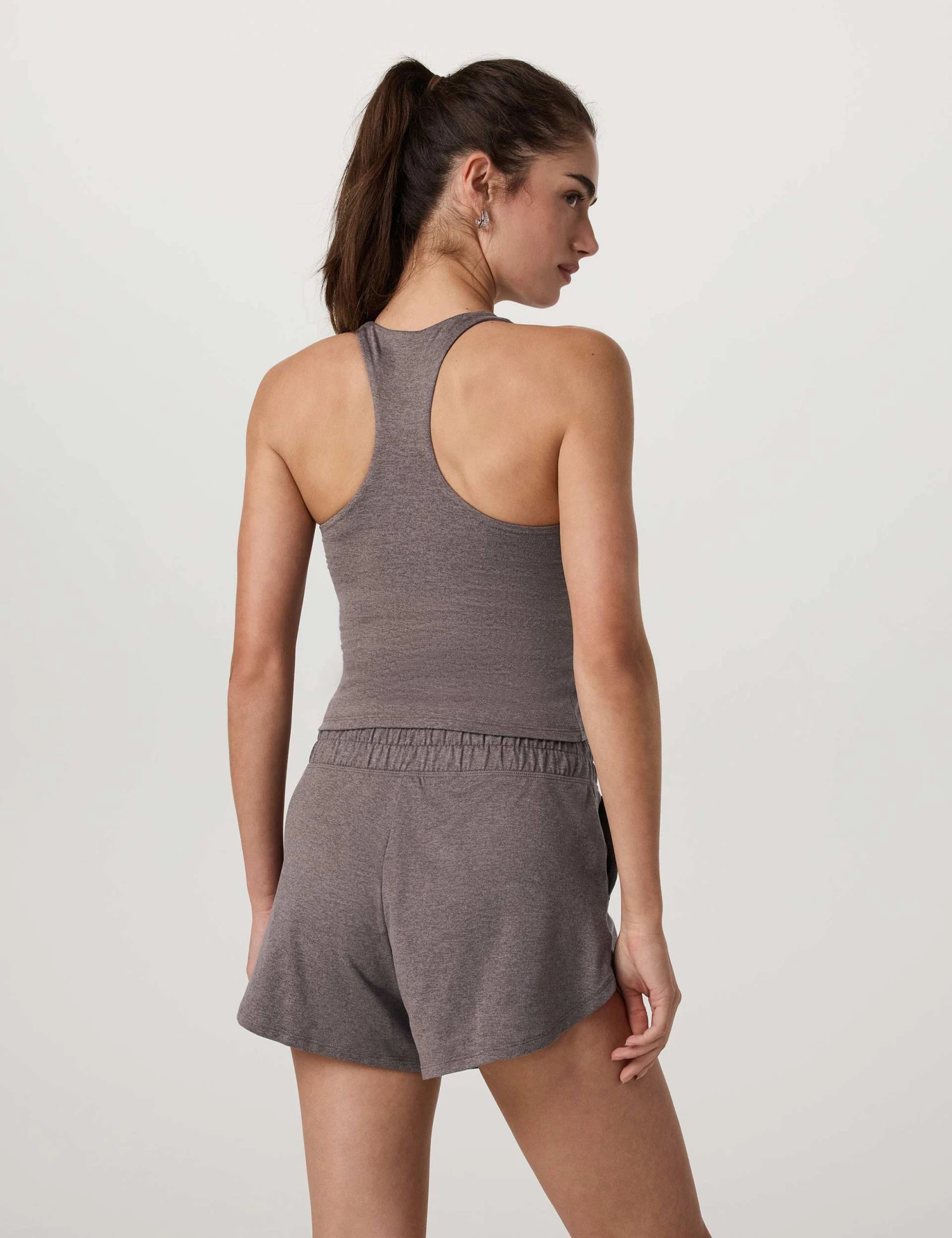 Vuori Halo Performance Crop 2.0 - Huckleberry Heather 4 Vuori Halo Performance Crop 2.0 - Huckleberry Heather - Image 2