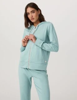 Vuori Halo Performance Hoodie 2.0 - Sea Spray Heather -The Sports Edit vuori halo performance hoodie 2 0 sea spray heather vw268hss 2