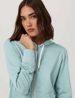 Vuori Halo Performance Hoodie 2.0 - Sea Spray Heather -The Sports Edit vuori halo performance hoodie 2 0 sea spray heather vw268hss 8