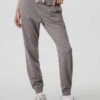 Vuori Performance Jogger - Chia Heather -The Sports Edit vuori performance jogger chia heather vw303hhi 1