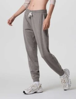 Vuori Performance Jogger - Chia Heather -The Sports Edit vuori performance jogger chia heather vw303hhi 2