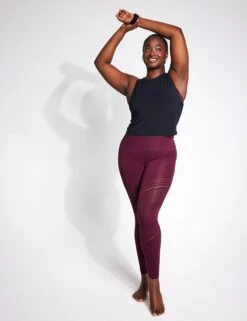 Crop It Tank - Black -The Sports Edit ymo crop it tank black 4